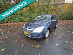 Opel Astra - 1.4 Essentia LEUKE AUTO RIDJT EN SCHAKELT GOED