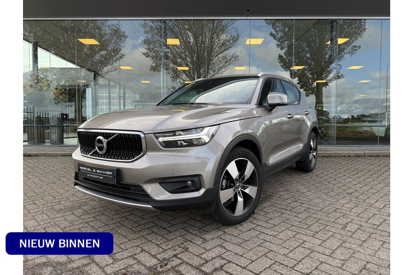 Volvo XC40 - 1.5 T2 Business Pro Aut.8 ** Panodak ** Camera * 19inch - AutoWereld.nl