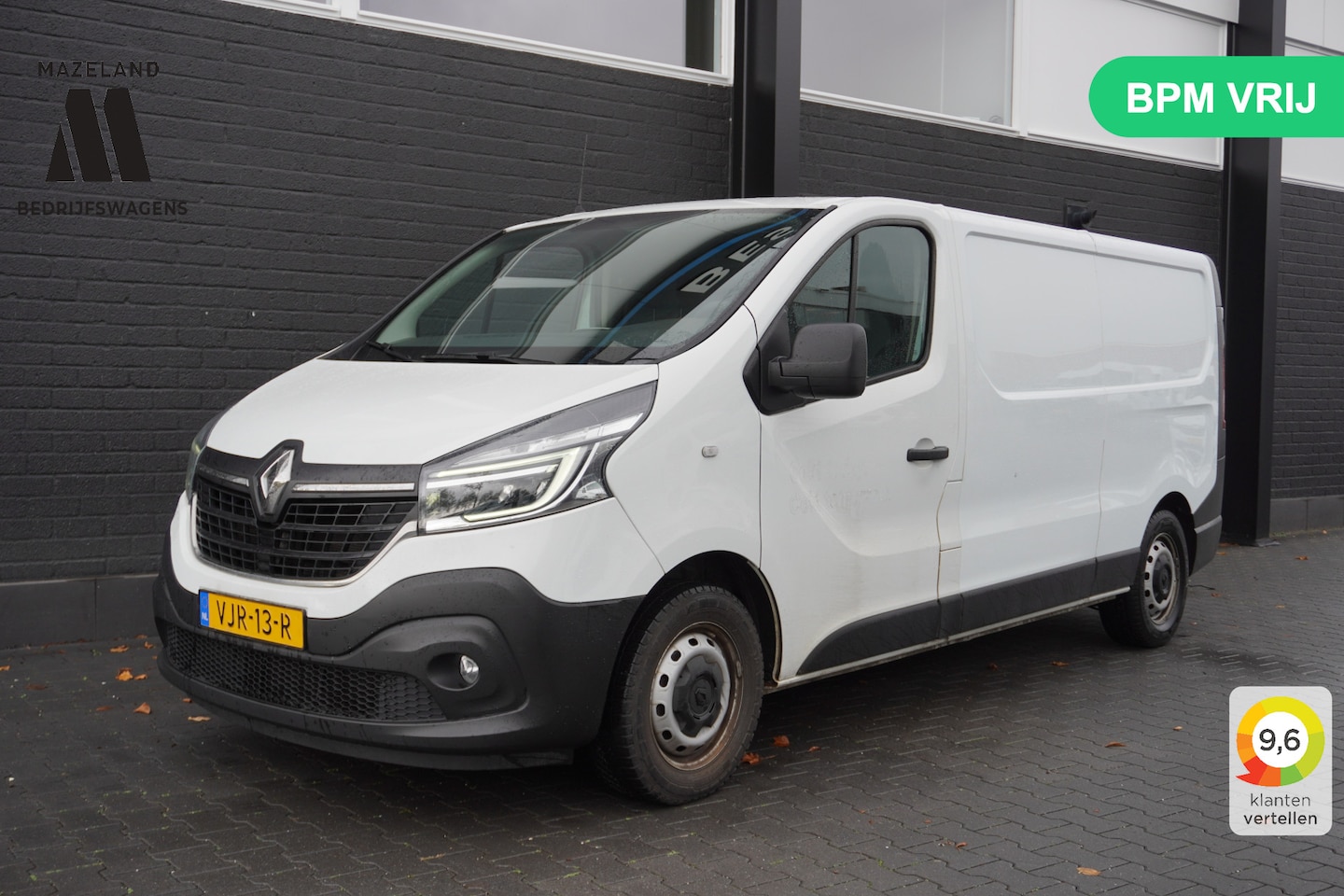 Renault Trafic - 2.0 dCi 145PK L2 EURO 6 - Airco - Navi - Cruise - € 15.900,- Excl. - AutoWereld.nl