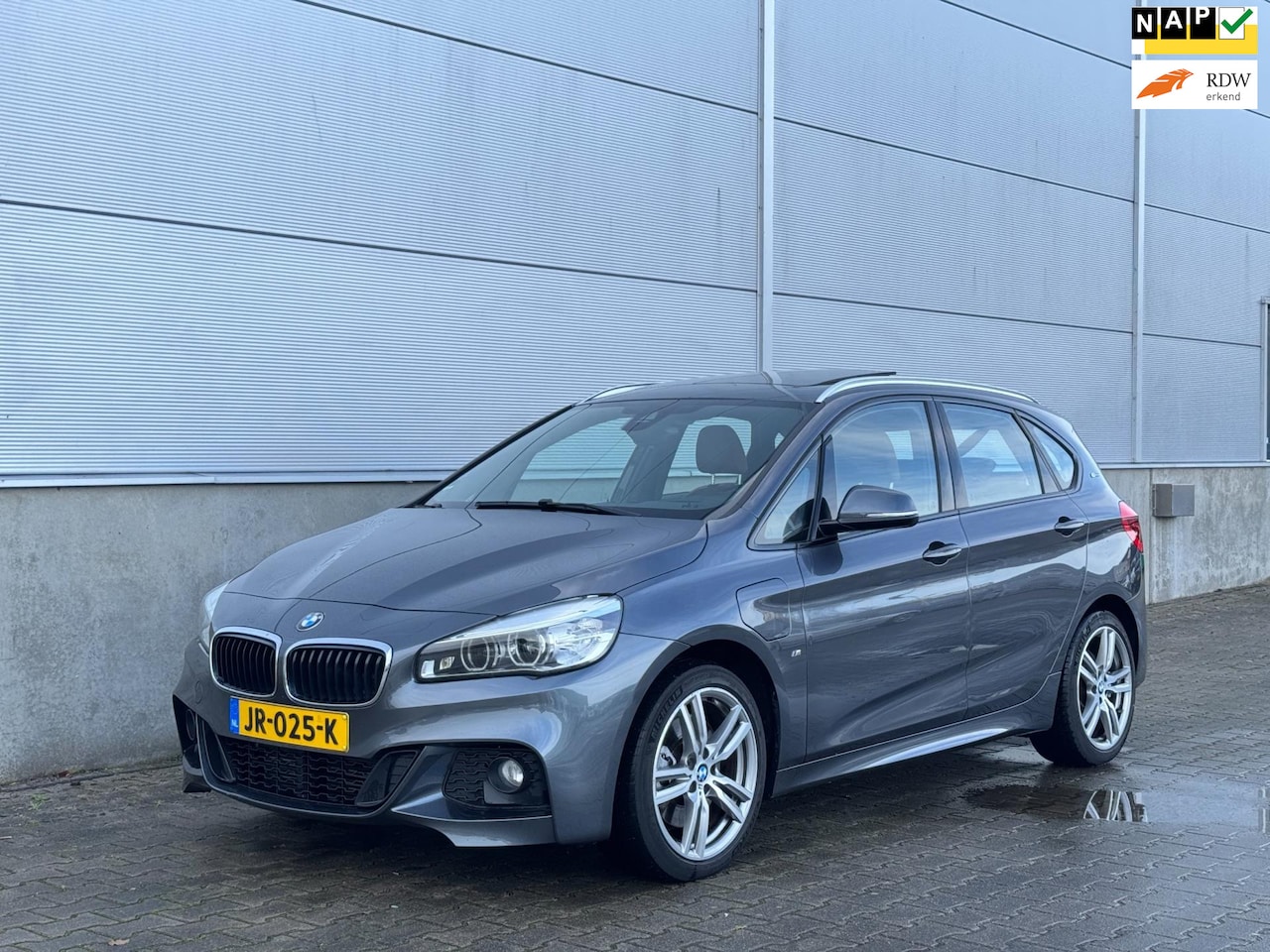 BMW 2-serie Active Tourer - 225xe iPerformance M PAKKET EXPORT - AutoWereld.nl