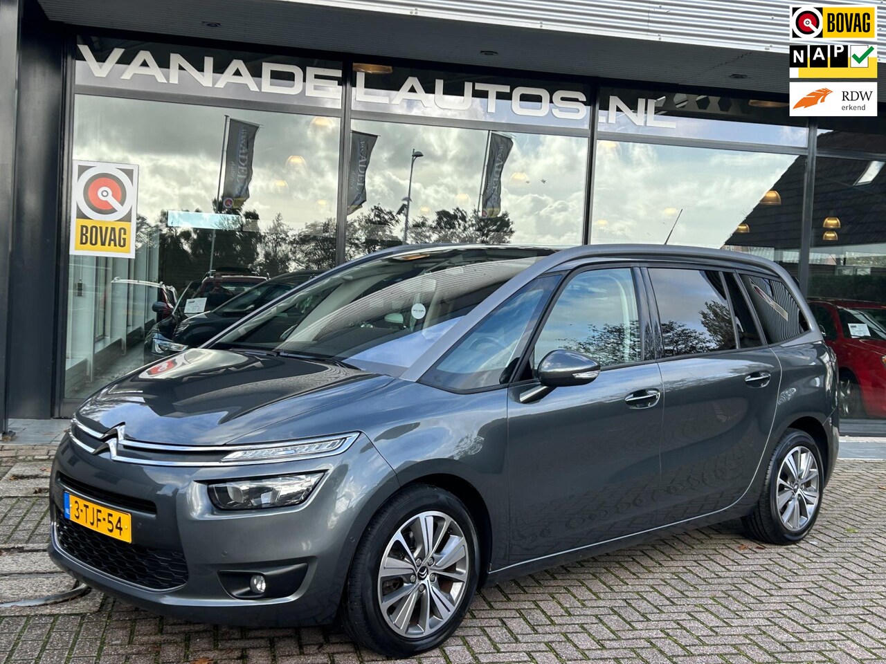 Citroën Grand C4 Picasso - 2.0 HDi Business 7-Pers! Navi Clima Cruise Camera Trekhaak NAP NL-Auto Dealeronderhouden! - AutoWereld.nl