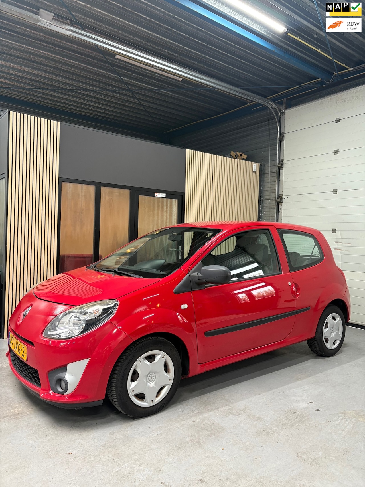 Renault Twingo - 1.2-16V Authentique met airco - AutoWereld.nl