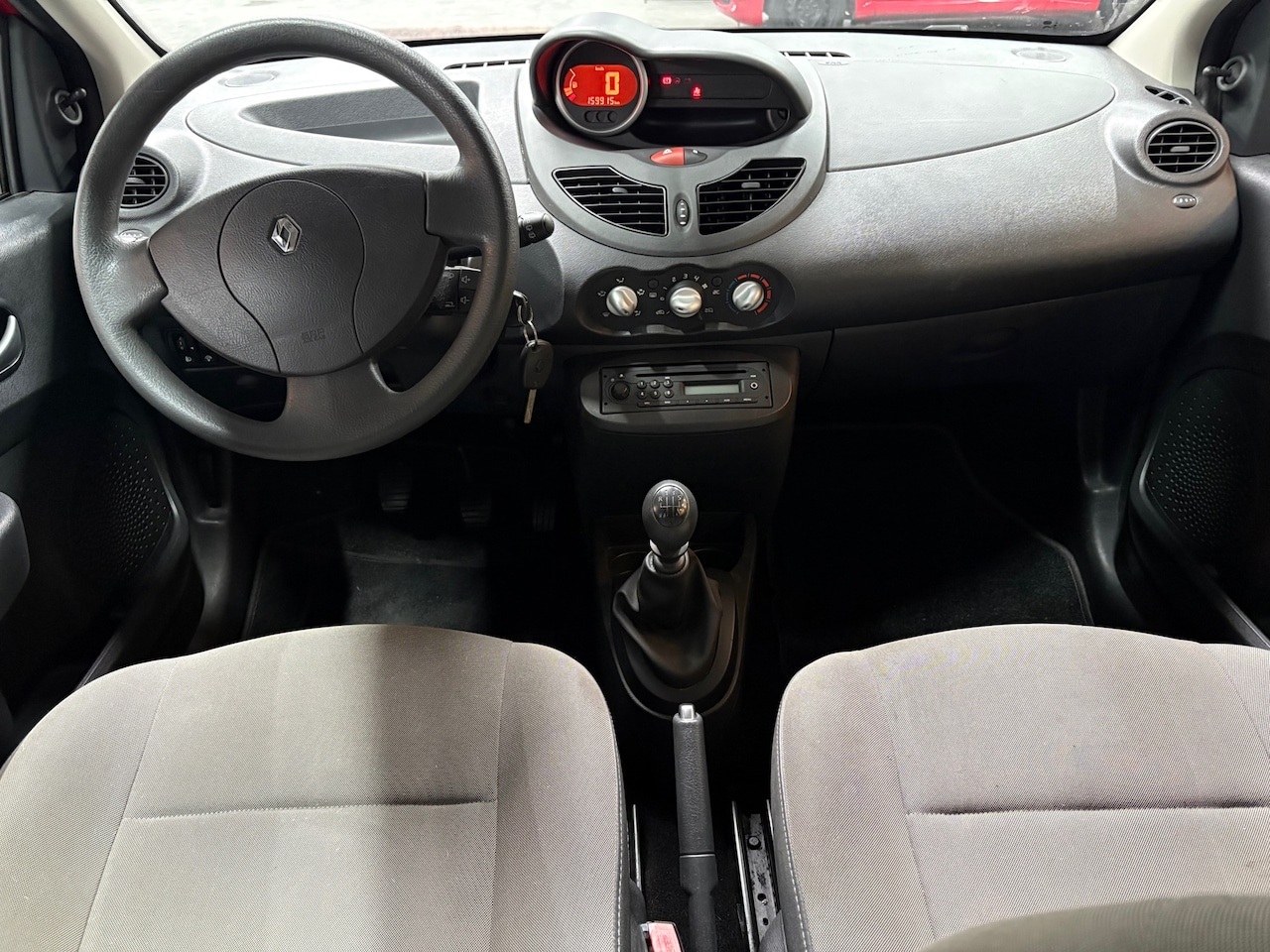 Renault Twingo - 1.2-16V Authentique met airco - AutoWereld.nl