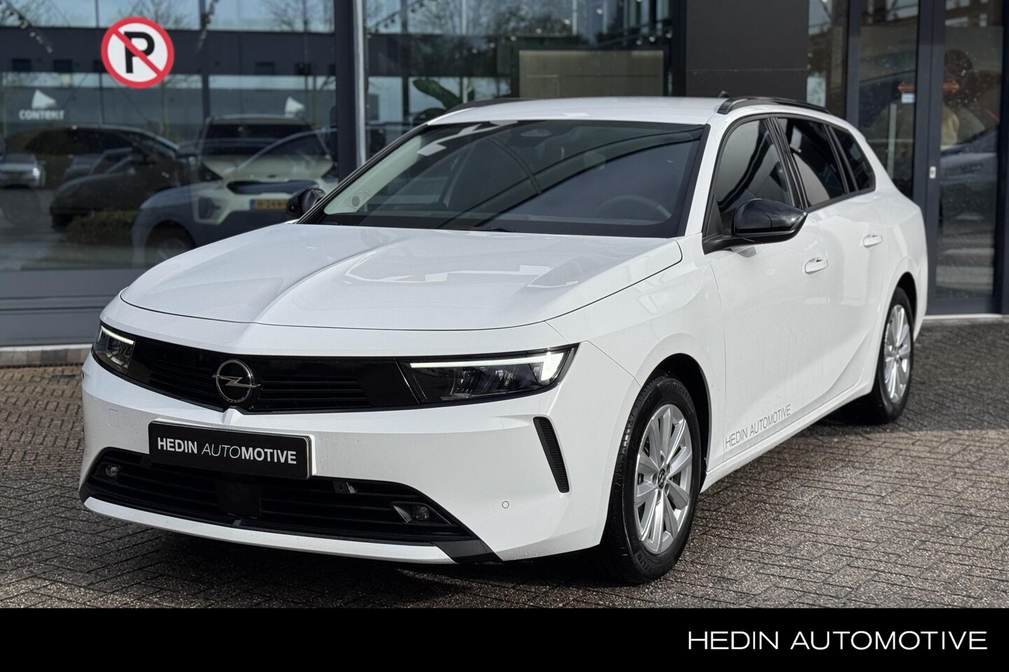 Opel Astra Sports Tourer - 1.2 Turbo 110PK Business Ed. | Navigatie via App | Camera | Climate control | Stoel/stuurv - AutoWereld.nl