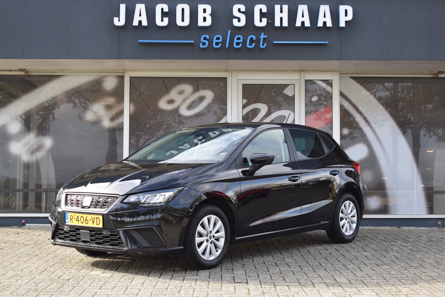 SEAT Ibiza - 1.0 EcoTSI Style Business Connect Parkeersensoren / Apple- android Carplay / - AutoWereld.nl