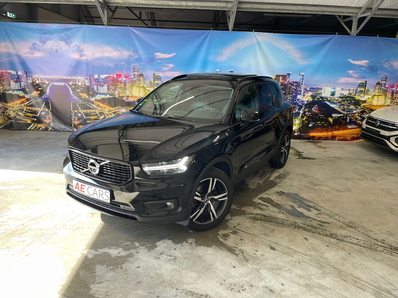 Volvo XC40 - 1.5 T5 Recharge Inscription Pano Leder 360Cam Led - AutoWereld.nl