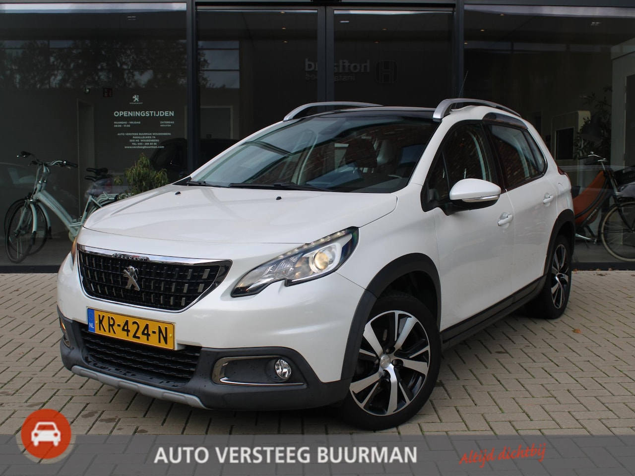 Peugeot 2008 - 1.2 110PK PureTech Allure Trekhaak, 4 seizoensbanden, Lederenbekleding en Panoramadak. - AutoWereld.nl