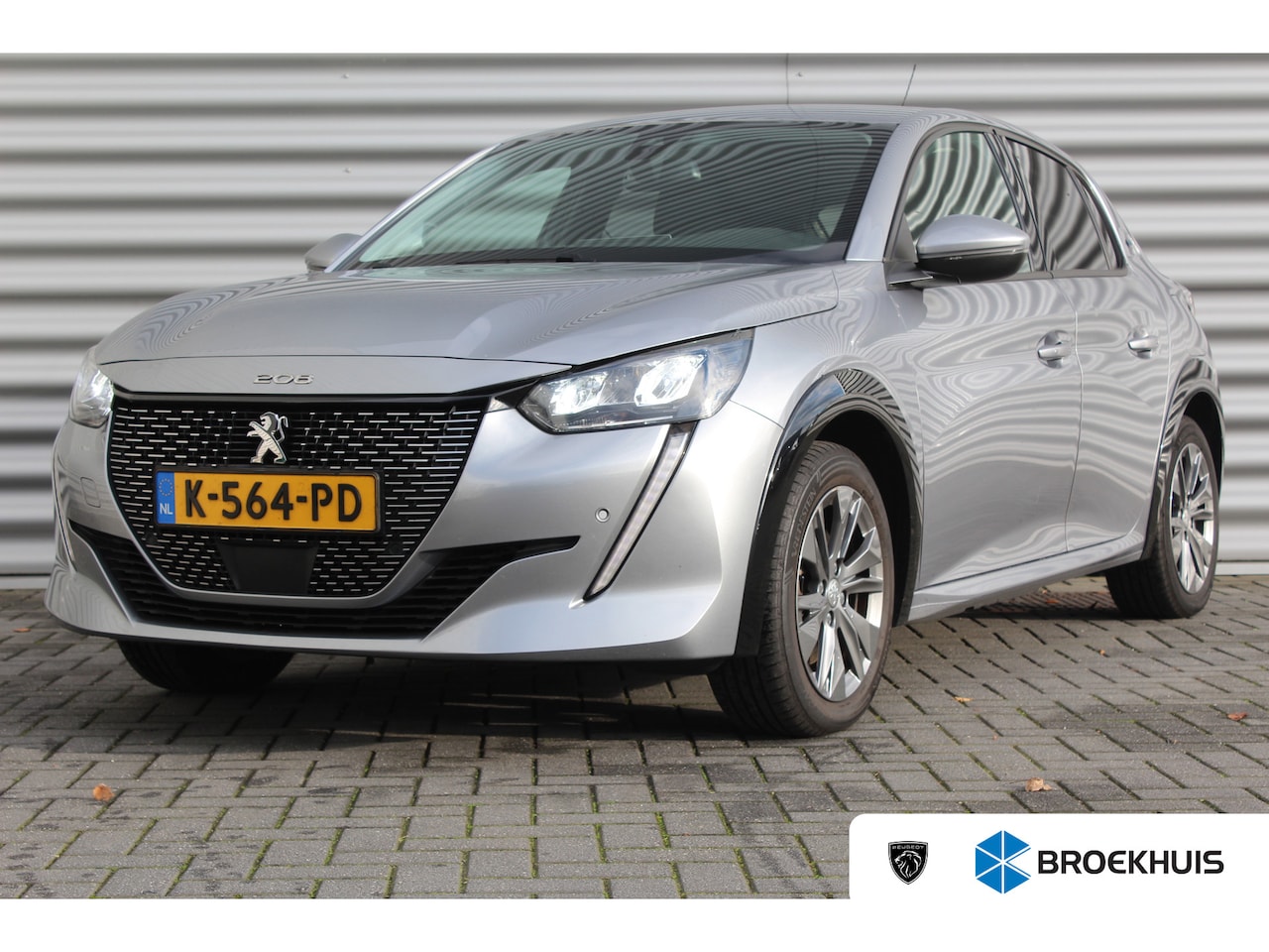 Peugeot e-208 - EV 136PK ALLURE PREMIÈRE AUTOMAAT / NAVI / LEDER / CLIMA / PDC / 16" LMV / CAMERA / CRUISE - AutoWereld.nl