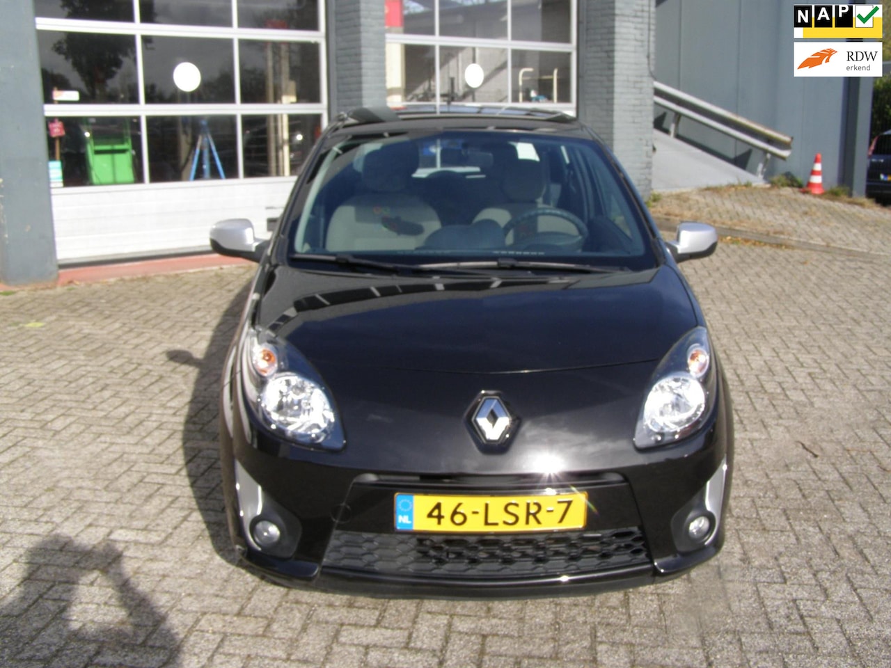 Renault Twingo - 1.2-16V Authentique met airco - AutoWereld.nl