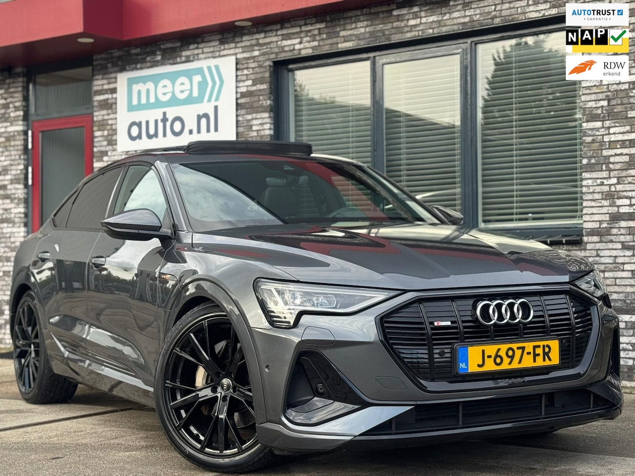 Audi e-tron Sportback - 50 quattro S-LINE l PANO l CAMERA l MATRIX l SFEER l ADAPT.CRUISE l ORG.NL l DEALER OND l - AutoWereld.nl