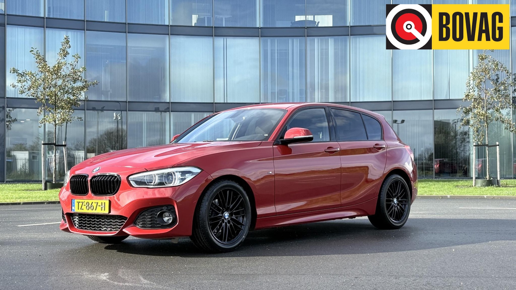 BMW 1-serie - 118i Executive M-Sport automaat Shadowline - AutoWereld.nl