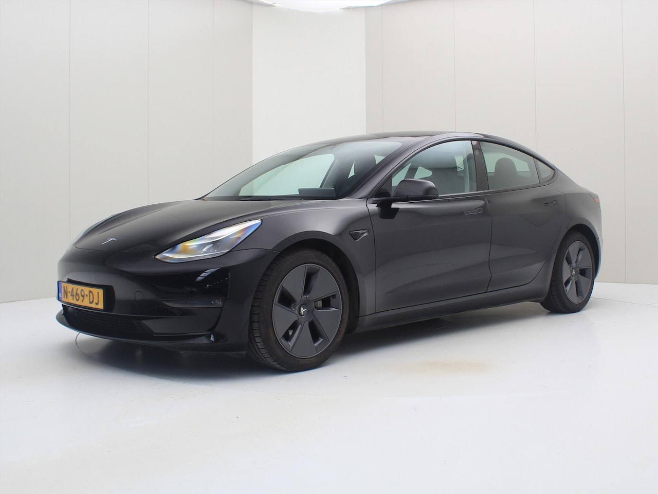 Tesla Model 3 - Long-Range AWD 351pk 75 kWh 93% SoH FACELIFT [ WARMTEPOMP+AUTOPILOT+PREMIUM AUDIO ] - AutoWereld.nl