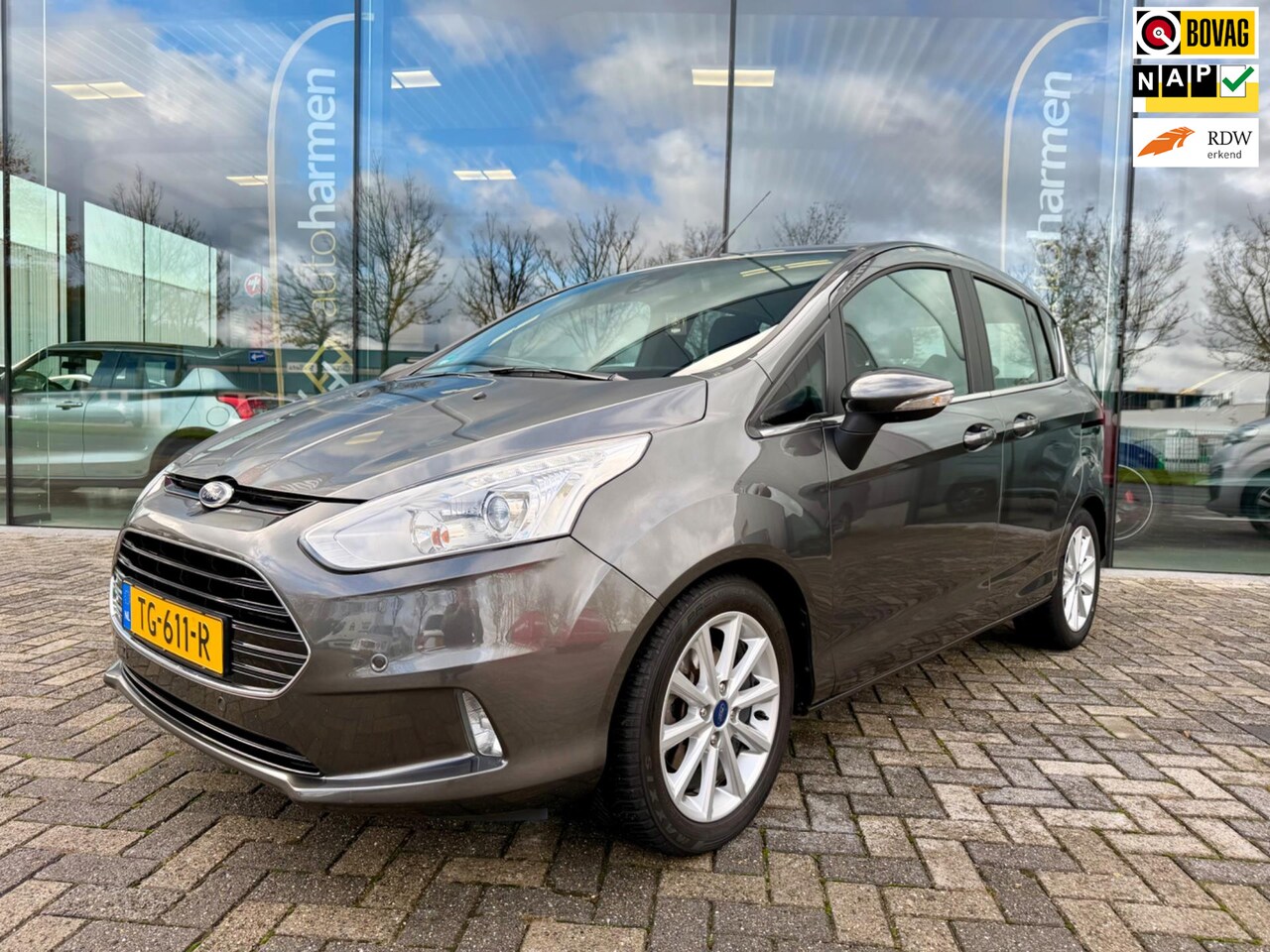 Ford B-Max - 1.0 EcoBoost Titanium 1.0 EcoBoost Titanium, NAP, Camera, Trekhaak - AutoWereld.nl