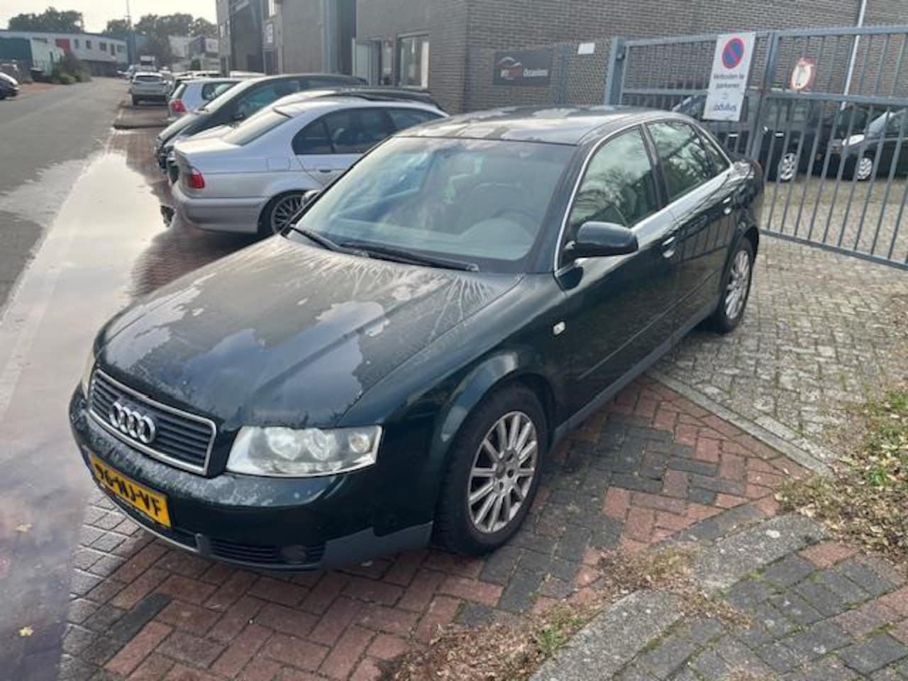 Audi A4 Limousine - 2.0 Pro Line! Airco! Parkingsensor! - AutoWereld.nl