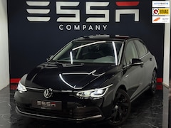 Volkswagen Golf - 1.5 eTSI Style Pano IQ Sfeer LM-Velgen