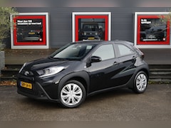 Toyota Aygo X - 1.0 VVT-i MT Play | Trekhaak afneembaar | All-Season banden | Apple Carplay |