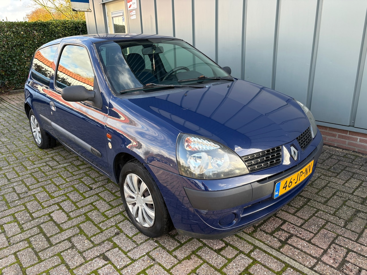 Renault Clio - 1.2-16V Authentique INRUILKOOPJE!! ZO MEE! - AutoWereld.nl
