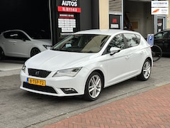 SEAT Leon - 1.2 TSI Style Business Automaat Navi Clima PDC