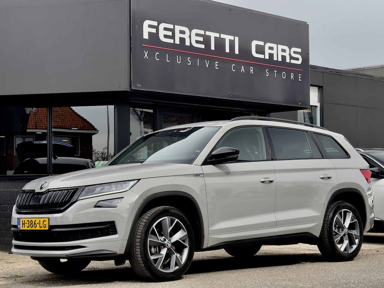 Skoda Kodiaq - 1.5 TSI AUT7 SPORTLINE 7PERS. LEDER NAVI CAMERA DIGI-DASH APPLE-CARPLAY LED LMV PDC - AutoWereld.nl