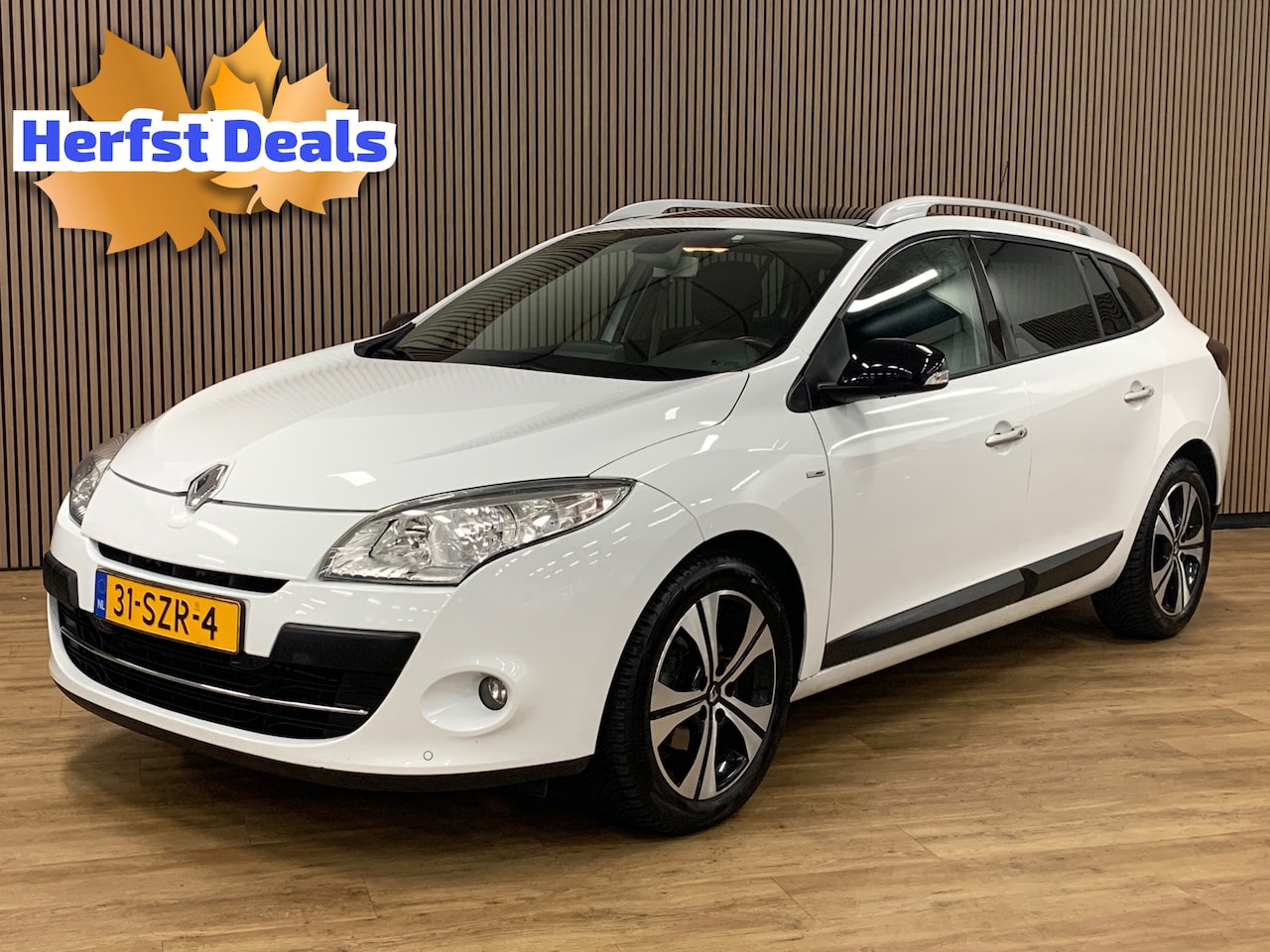 Renault Mégane Estate - 1.4 TCe Bose|Opendak|Navigatie|Climate Control| - AutoWereld.nl