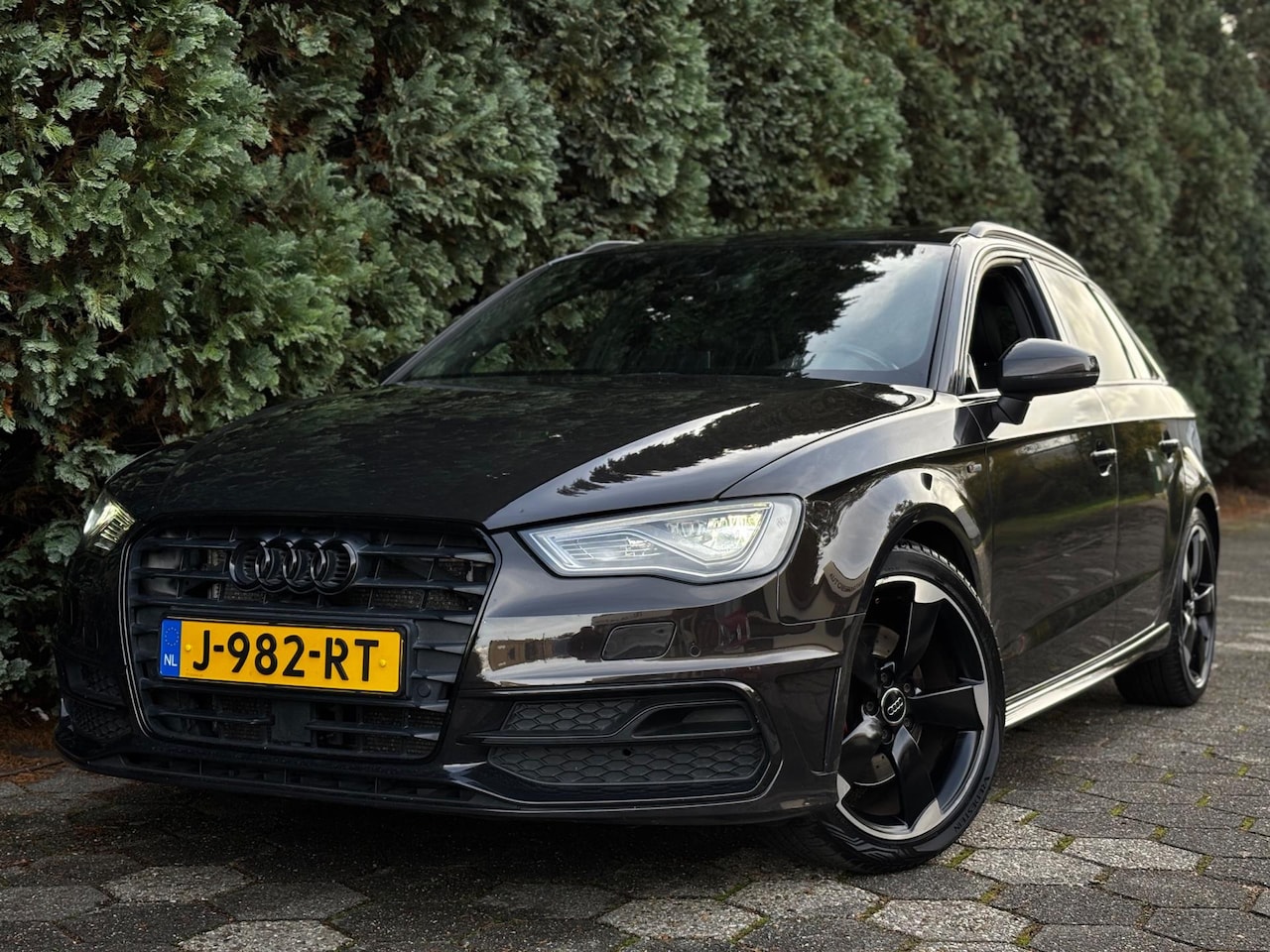Audi A3 Sportback - 1.8 TFSI Quattro 3x S-Line | Matrix |Pano - AutoWereld.nl