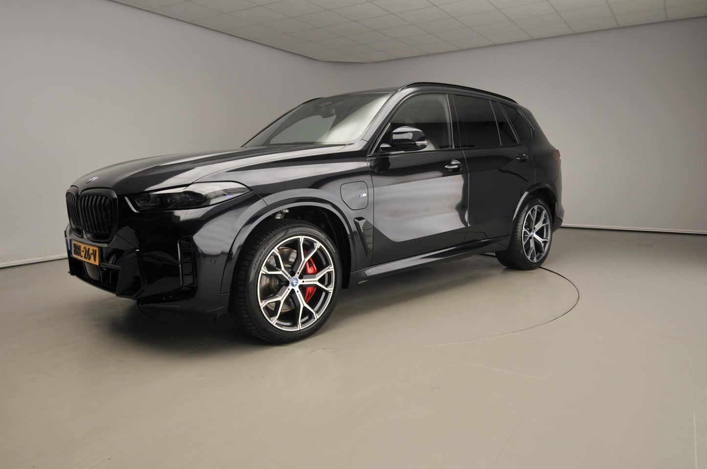 BMW X5 - xDrive50e | M-Sportpakket | LED | Leder | HUD | Active cruise | Schuifdak | DAB | Harman-k - AutoWereld.nl
