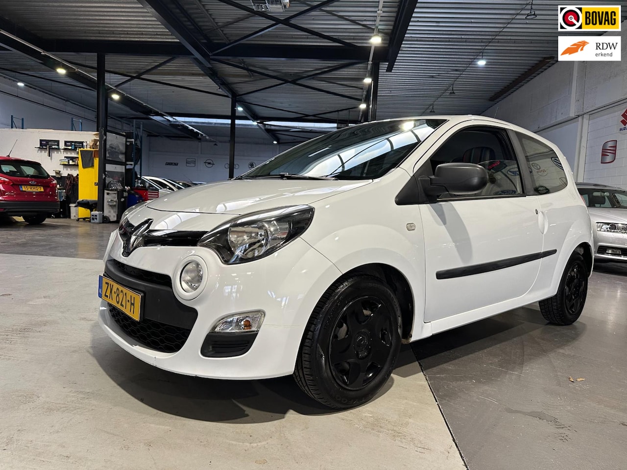 Renault Twingo - 1.2 16V Parisienne/Airco/Apk nieuw bij aflevering - AutoWereld.nl