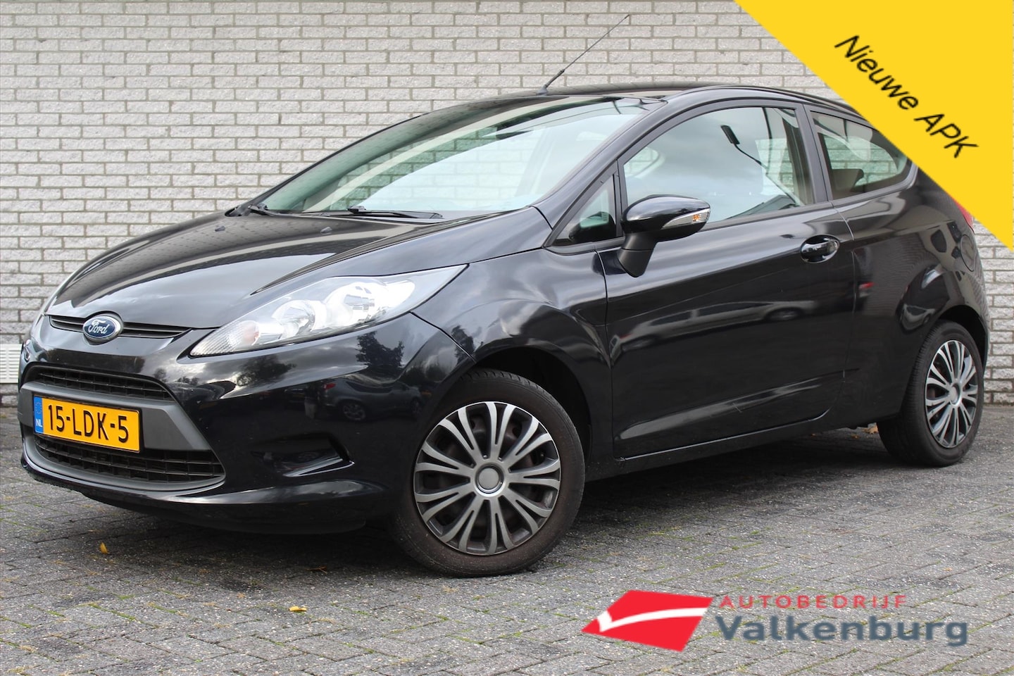 Ford Fiesta - 1.25 Limited | Trekhaak | Airco - AutoWereld.nl