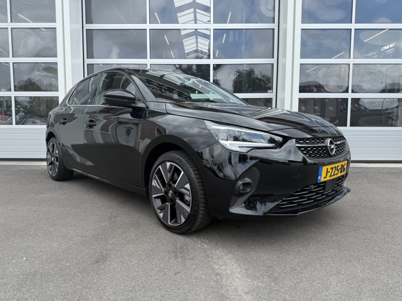 Opel Corsa-e - Elegance 50 kWh Elegance 50 kWh - AutoWereld.nl