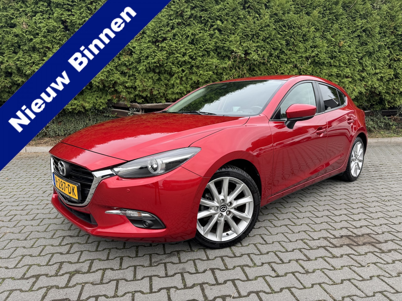 Mazda 3 - 2.0 SkyActiv-G 120 GT-M Trekh., Navi Cruise, All Season - AutoWereld.nl
