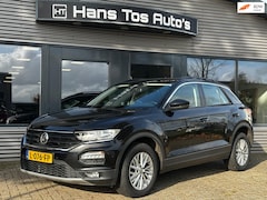 Volkswagen T-Roc - 1.5 TSI 150pk Sport / Carplay / Camera / Adapt. Cruise/ Winterpakket