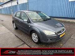 Ford Focus - vaste prijs koppeling niet 100% Clima, Cruise control, Lichtmetalen velgen, Koppeling niet