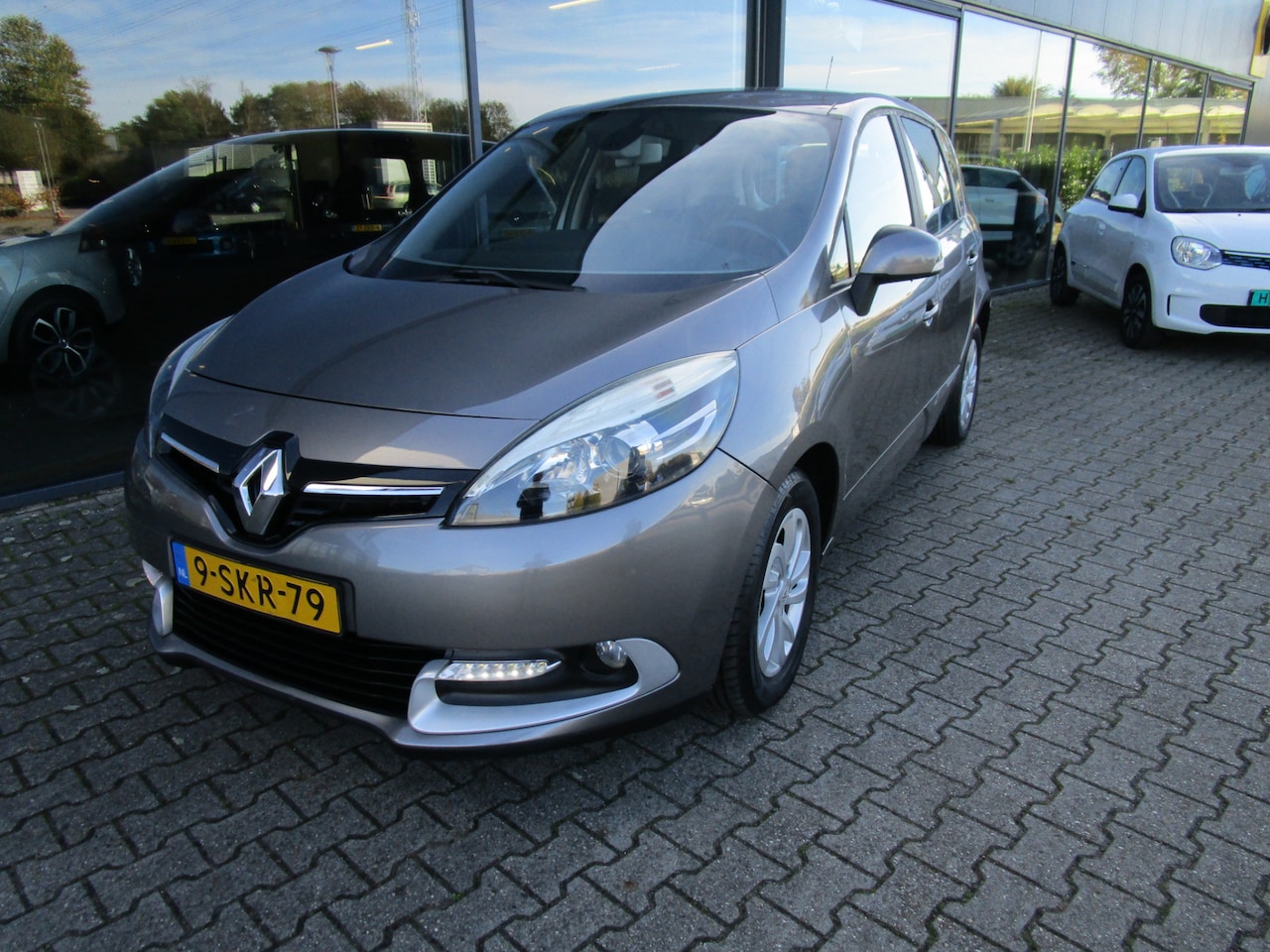 Renault Scénic - 1.2 TCe Expression 1.2 TCe Expression - AutoWereld.nl