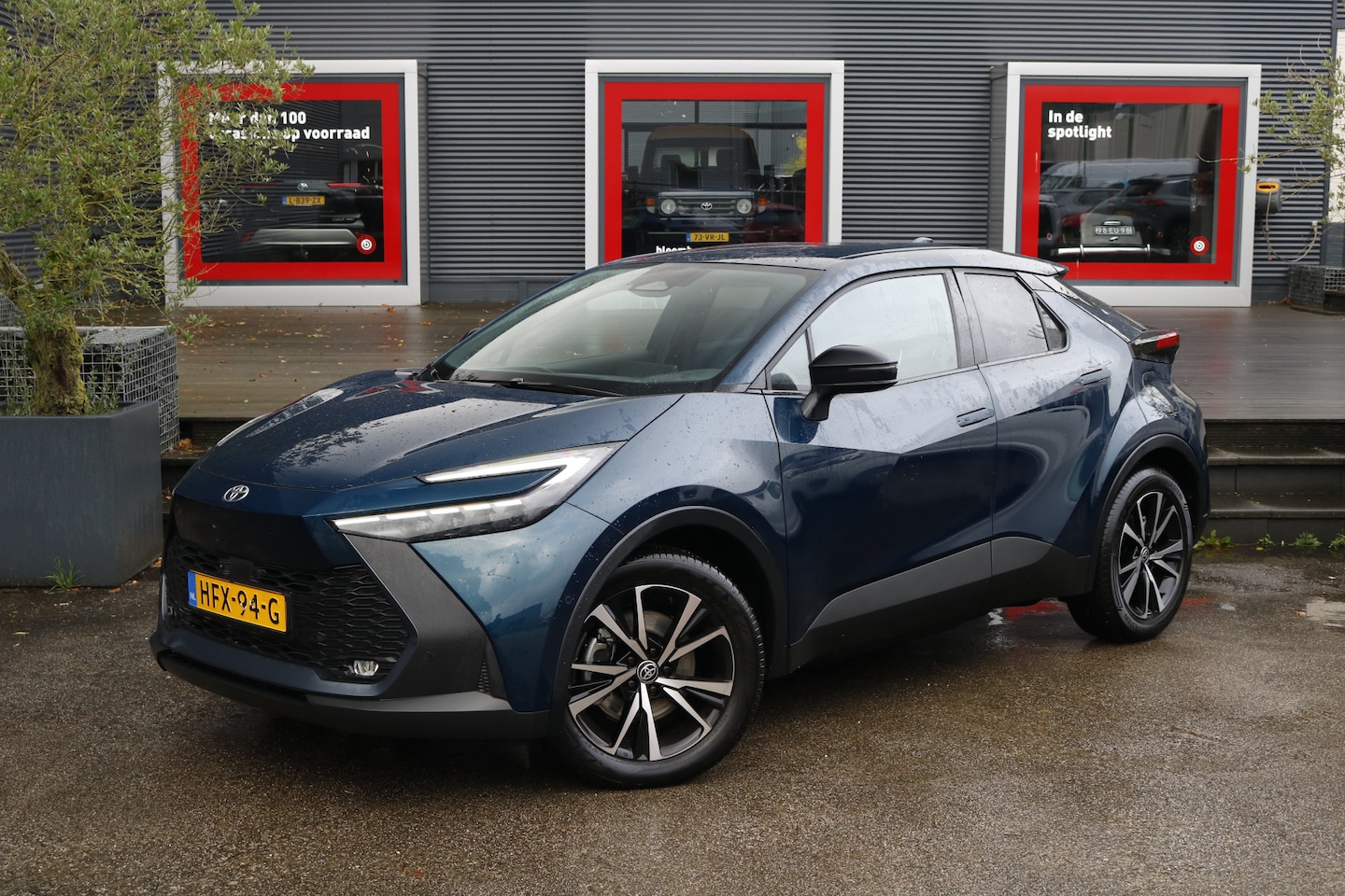 Toyota C-HR - 2.0 Plug-in Hybrid 220 First Edition - AutoWereld.nl