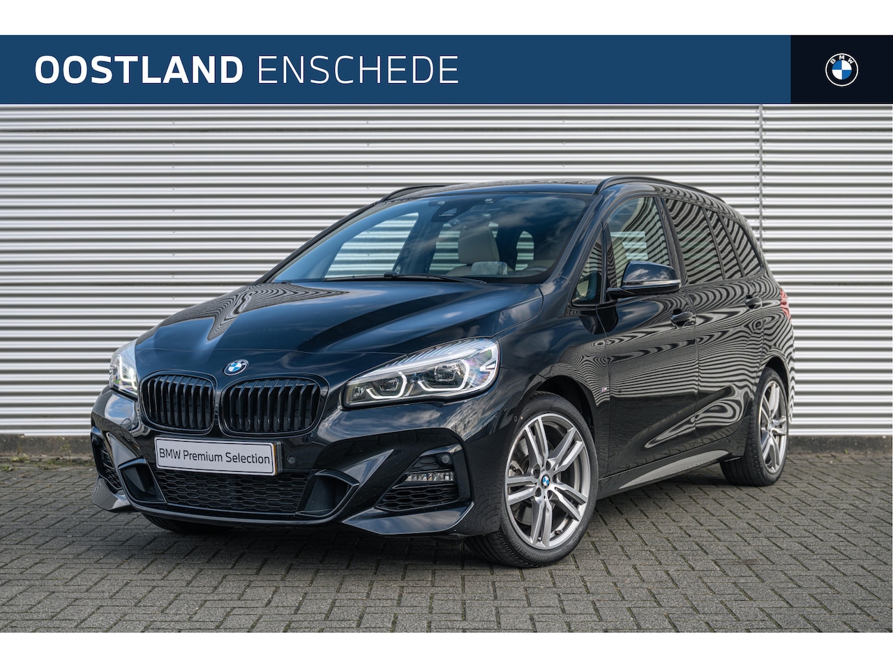 BMW 2-serie Gran Tourer - 220i 7p. High Executive M Sport Automaat / Panoramadak / Sportstoelen / Comfort Access / A - AutoWereld.nl