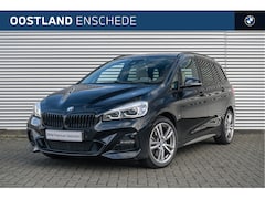 BMW 2-serie Gran Tourer - 220i 7p. High Executive M Sport Automaat / Panoramadak / Sportstoelen / Comfort Access / A