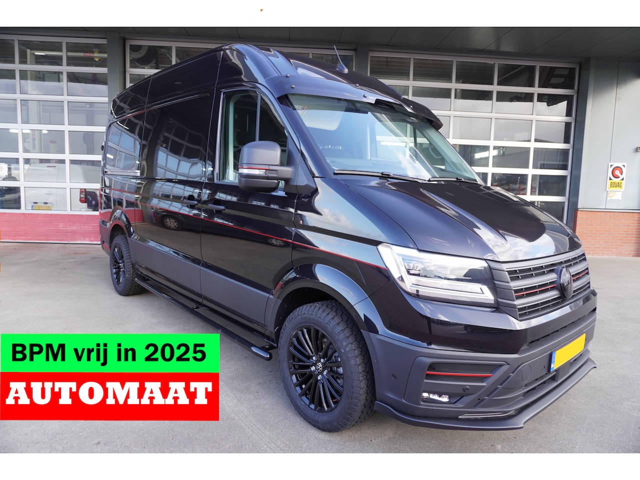 Volkswagen Crafter - 30 2.0 TDI 140PK L3H3 Exclusive Automaat Hero Edition | Airco | Cruise | Navi | trekhaak - AutoWereld.nl