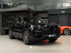 Porsche Cayenne - 3.0 E-Hybrid (2023, BTW) faceliftmodel, PDCC, achterassturing