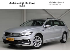 Volkswagen Passat Variant - 1.4 TSI PHEV GTE Business Navigatie | DAB+ Radio | 17" Velgen | Licht- en Regensensor