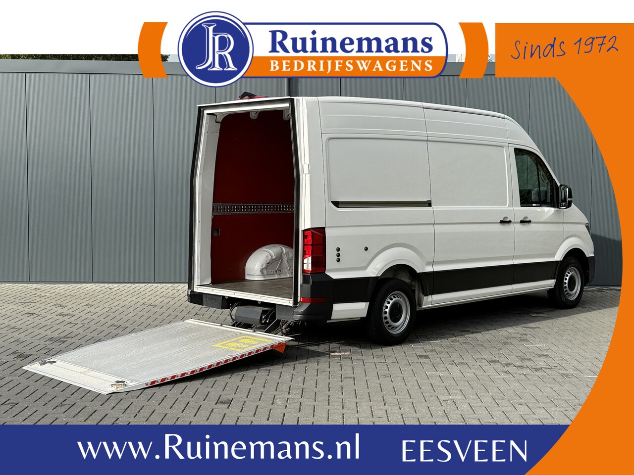 Volkswagen Crafter - 2.0 TDI HIGHLINE+ / L3H3 / 750 KG DHOLLANDIA HYDR. LAADKLEP / AIRCO / CRUISE / NAVI / CAME - AutoWereld.nl