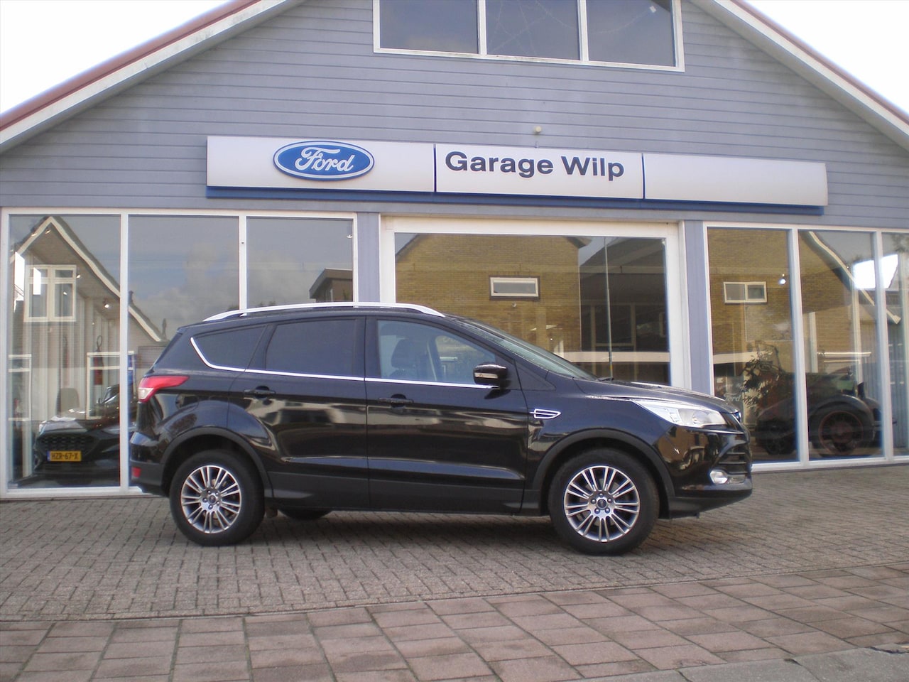 Ford Kuga - 1.6 EcoBoost 150pk 2WD Titanum Plus - AutoWereld.nl