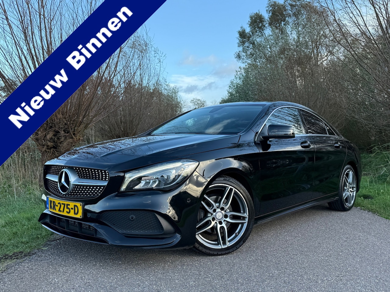 Mercedes-Benz CLA-Klasse - 180 Ambition Automaat / Leder-Alcantara / Navi / 2e Eigenaar / Clima / 18" Velgen / PDC / - AutoWereld.nl