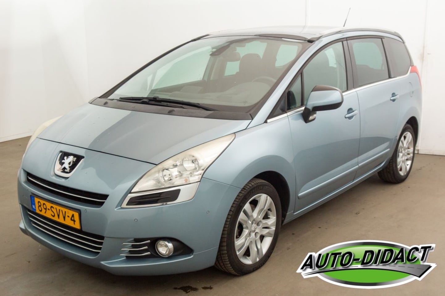 Peugeot 5008 - 1.6 THP Automaat 115.558 km Clima Navi Allure 5p. - AutoWereld.nl