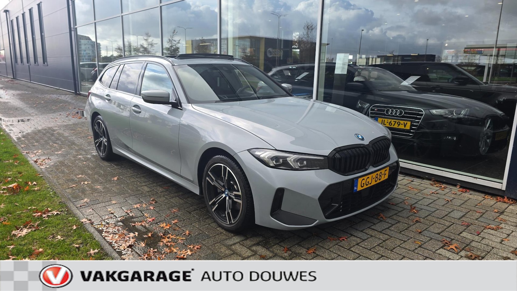 BMW 3-serie Touring - 320e Touring M-Sport |Pano|HUD|ACC|Widescreen - AutoWereld.nl