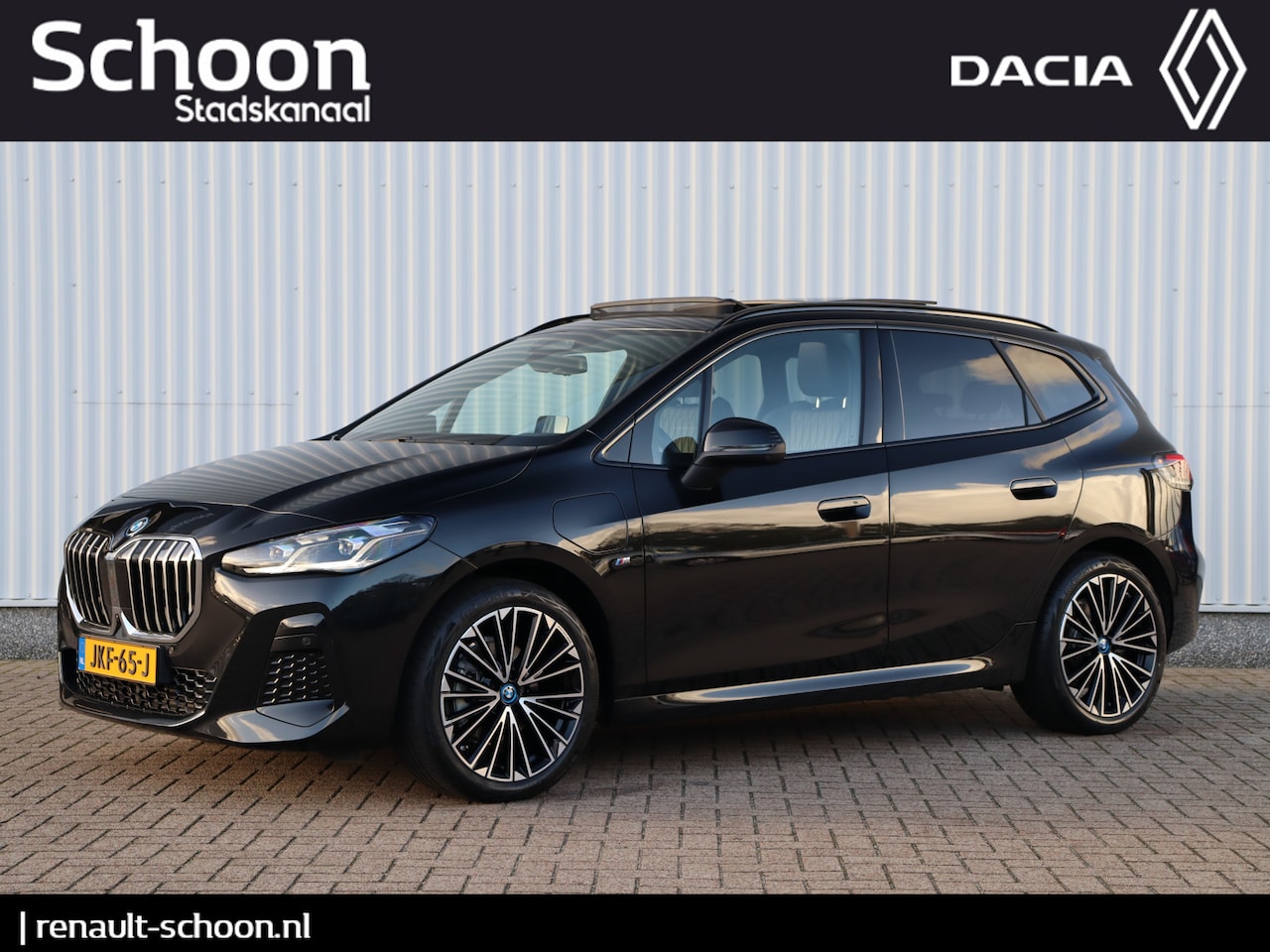 BMW 2-serie Active Tourer - 225e xDrive M-Sport | HUD | Leder | Panoramadak | 360 Camera | Harman Kardon | Keyless - AutoWereld.nl