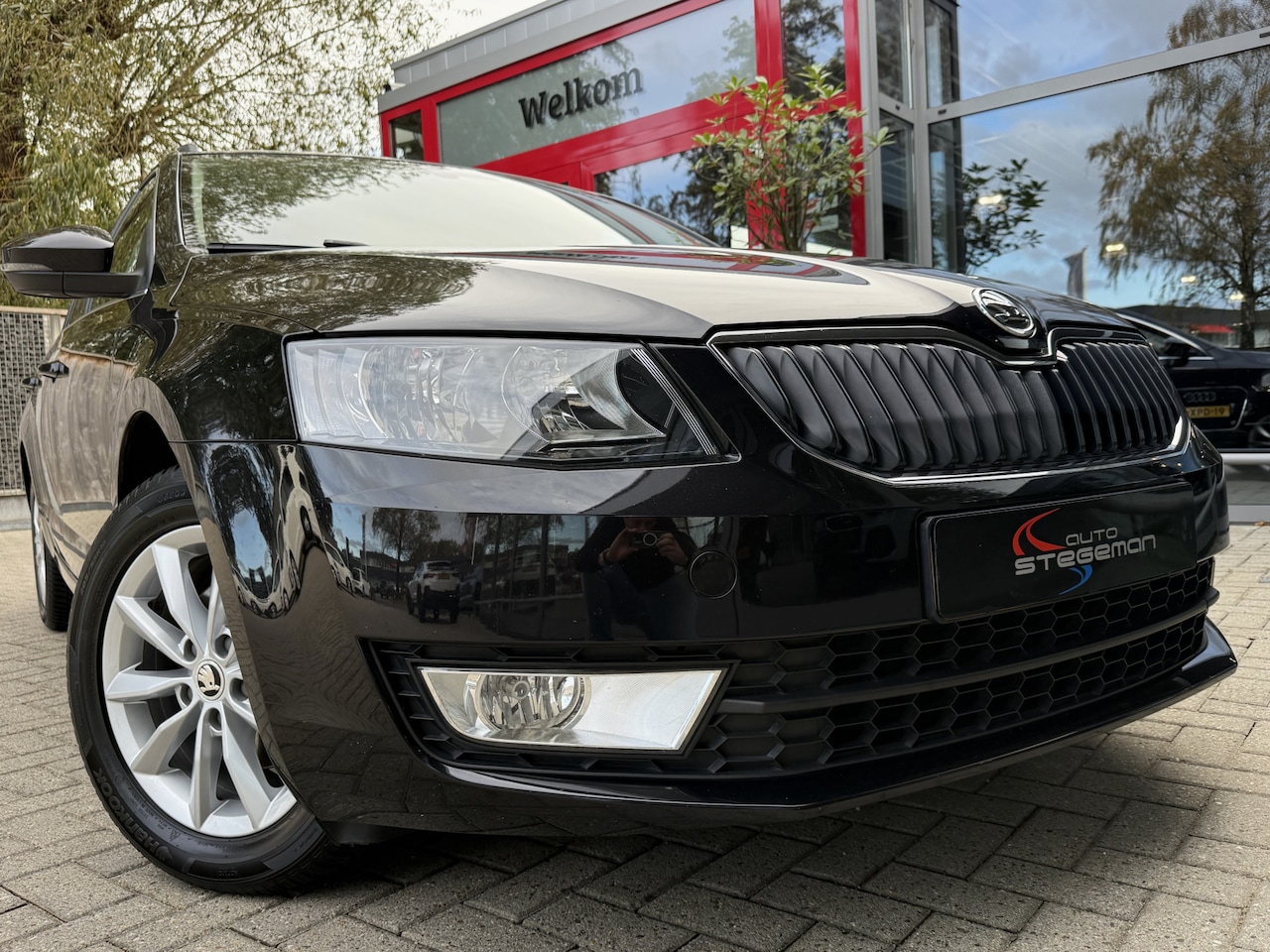 Skoda Octavia Combi - 1.2 TSI GREENTECH *!* AIRCO/ NAVI/ CRUISE/ LMV/ 2e EIGENAAR *!* - AutoWereld.nl