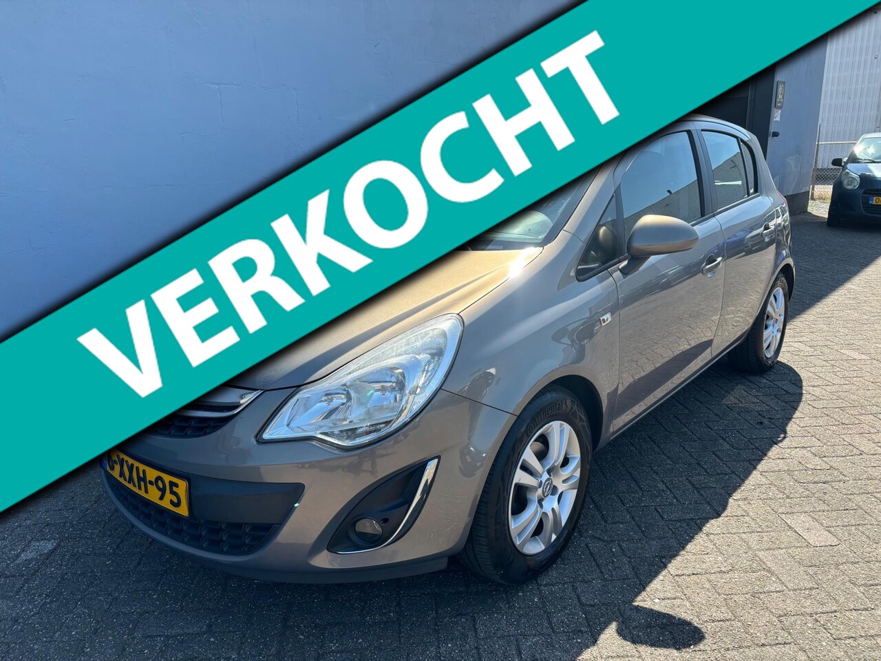 Opel Corsa - 1.2-16V Berlin - Airco - LMV - AutoWereld.nl