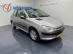 Peugeot 206 - 1.1 XR