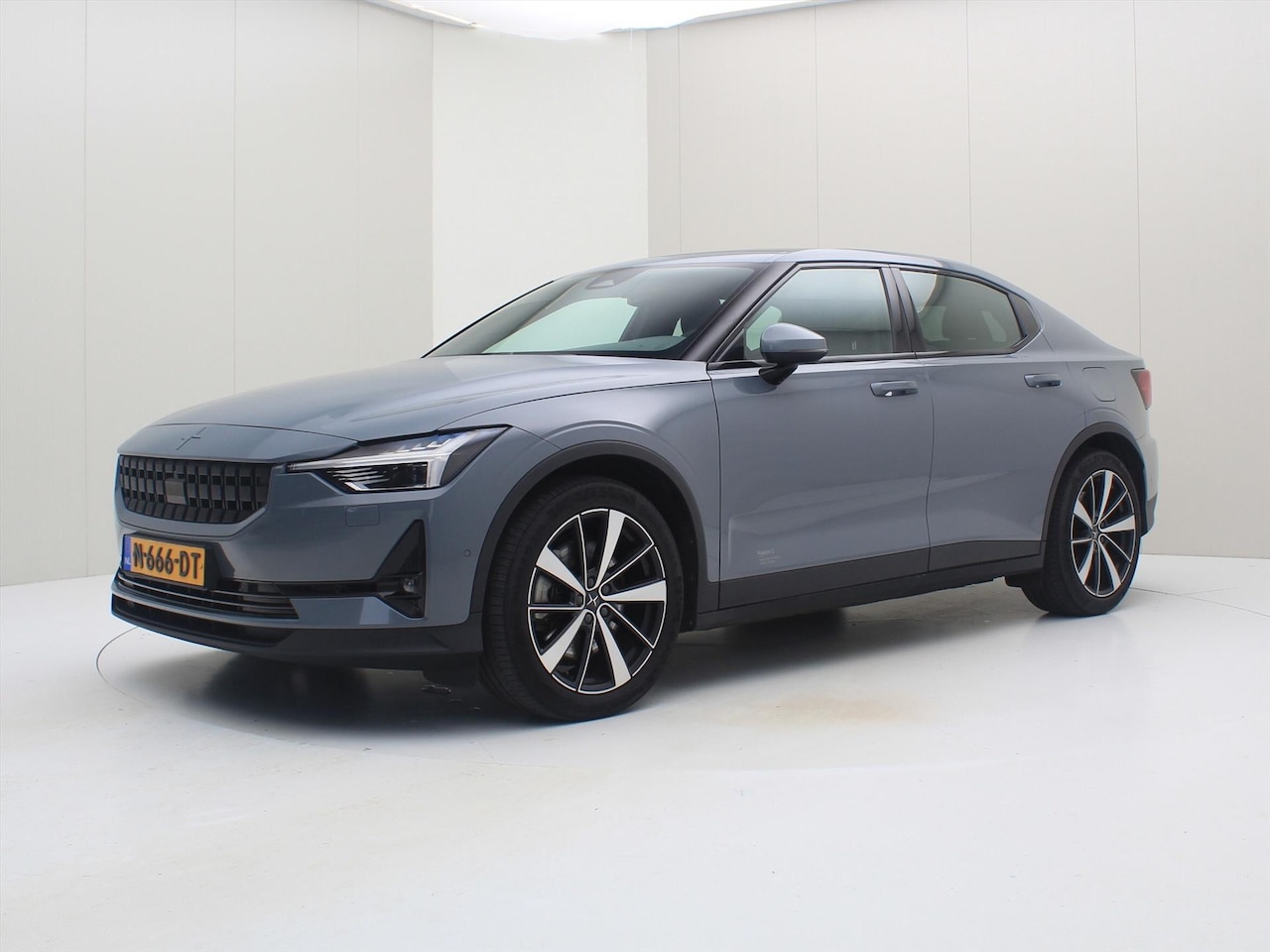 Polestar 2 - Long Range Dual Motor 408PK 78kWh [ TREKHAAK+19 LMV+STOELVERWARMING+H/K AUDIO ] - AutoWereld.nl