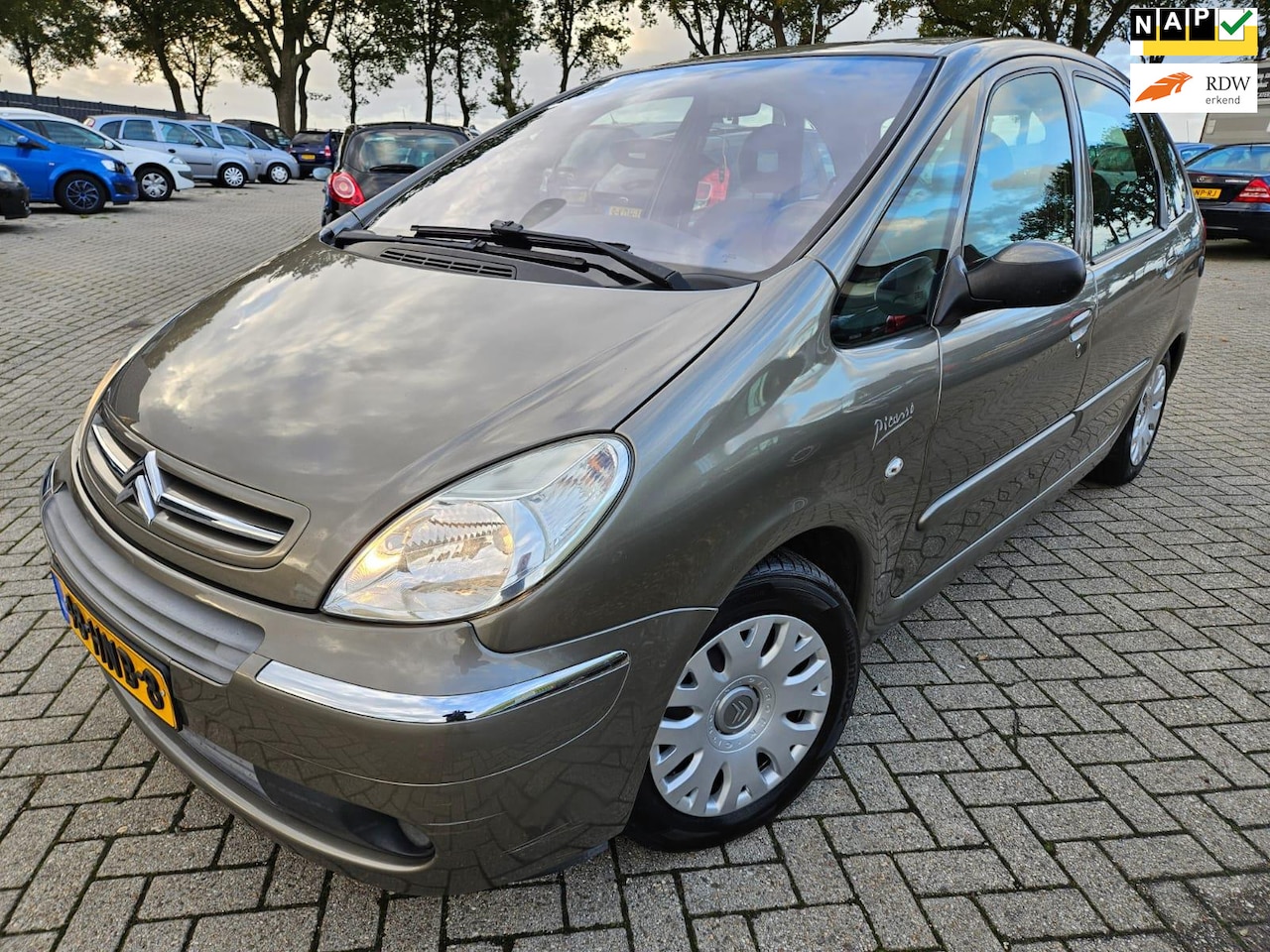 Citroën Xsara Picasso - 1.6i-16V Prestige 2009 LPG. Climate/Cruise/Trekhaak etc.. APK 05-2026 - AutoWereld.nl